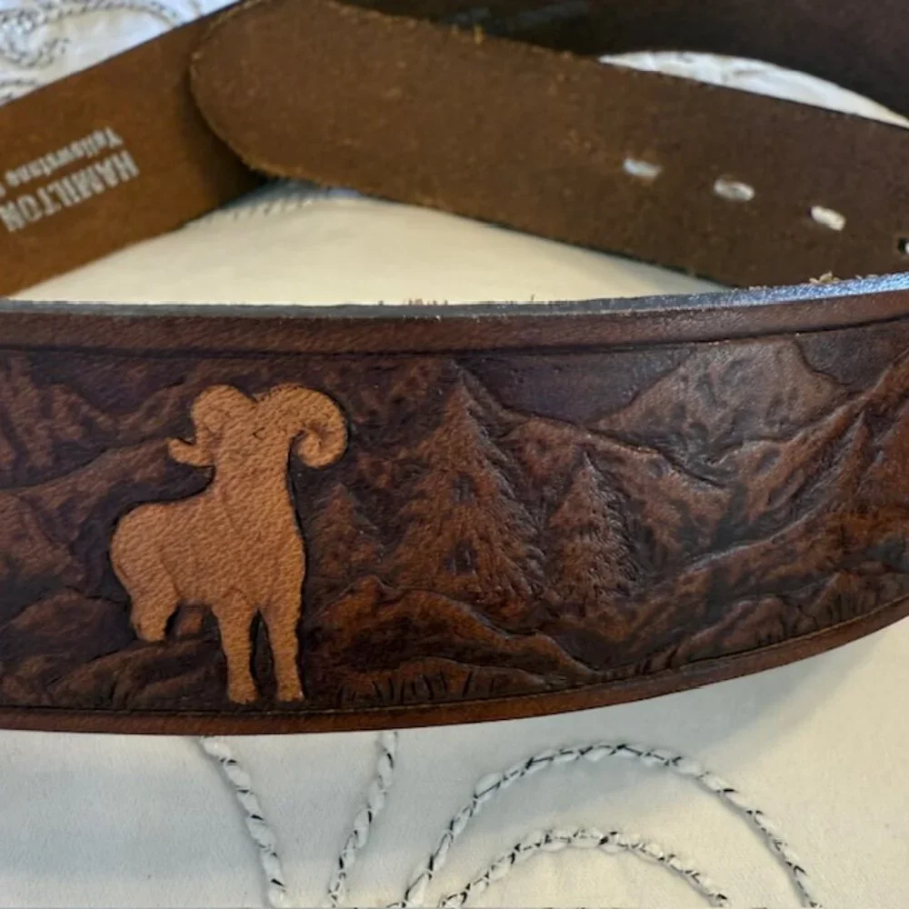 Vintage Brown Leather Tooled Deer Buck Ram Elk Belt Size Small‎